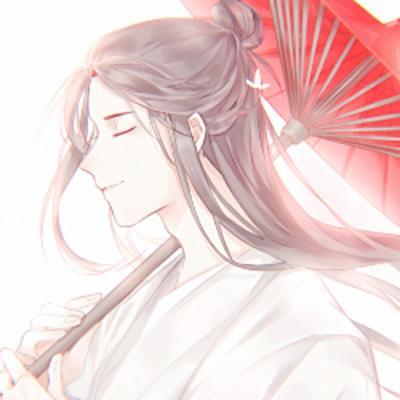 丈夫欠赌债女子带3岁女儿摆摊赚钱
